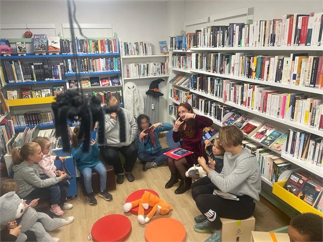 Instant lecture - Bibliothèque de Châtel
