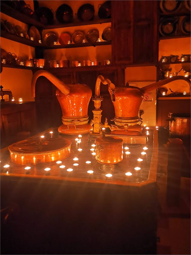 Apothicairerie aux chandelles - Josy Leblanc