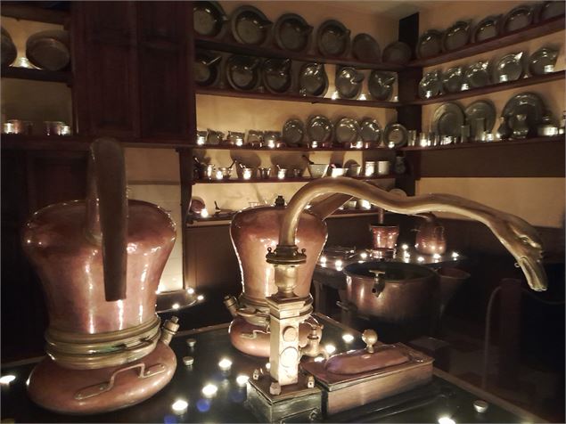 Apothicairerie aux chandelles - Josy Leblanc