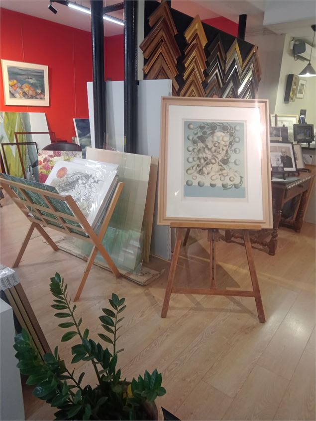 Dans les coulisses de l'encadrement d'art_Bourg-en-Bresse - Atelier©Catherine Champagnon