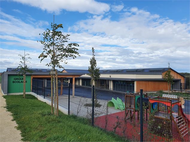 Construction du groupe scolaire communal à Pizay - Ministère de la Culture