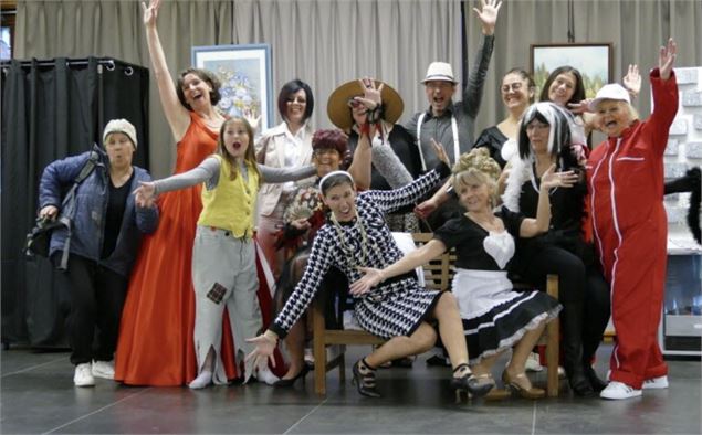 8 colocs pour sauver le château  -  Festival Antibrouillard - Bande à Lisa