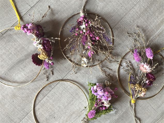 Photo courronne de fleurs - Lucie Genand-Pinaz