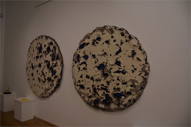 Tapisseries formant un fromage - Office de Tourisme Porte de Maurienne