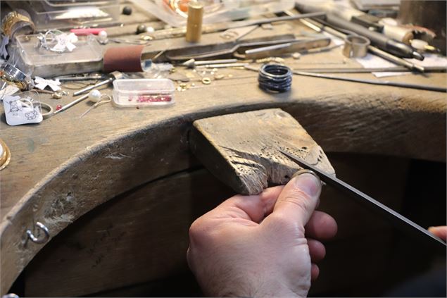Dans les coulisses de la joaillerie d'art_Bourg-en-Bresse - ©OTBBD