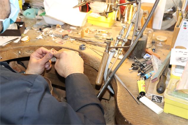 Dans les coulisses de la joaillerie d'art_Bourg-en-Bresse - ©OTBBD