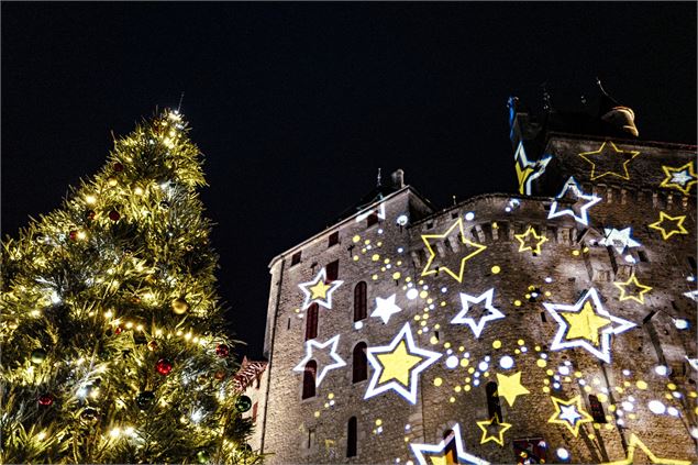 Le Château du Père Noël - Mlle Rouge