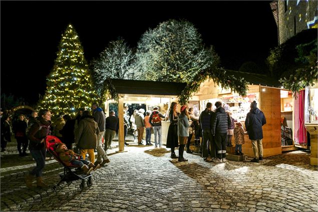 Le Château du Père Noël - Mlle Rouge