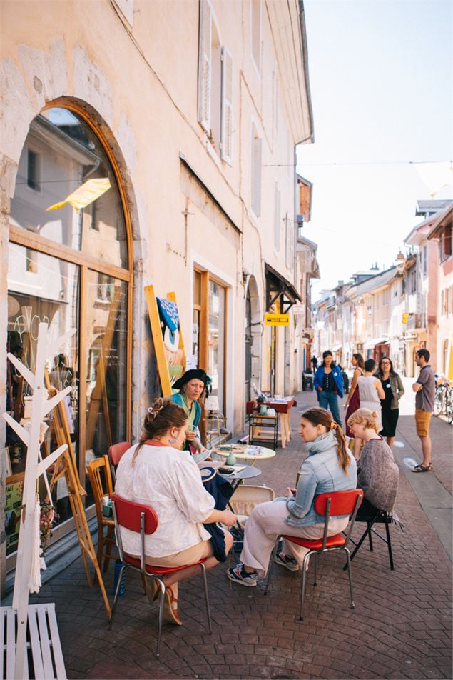 La Magie de l'hiver au Faubourg Montmélian - Clara Ferrand