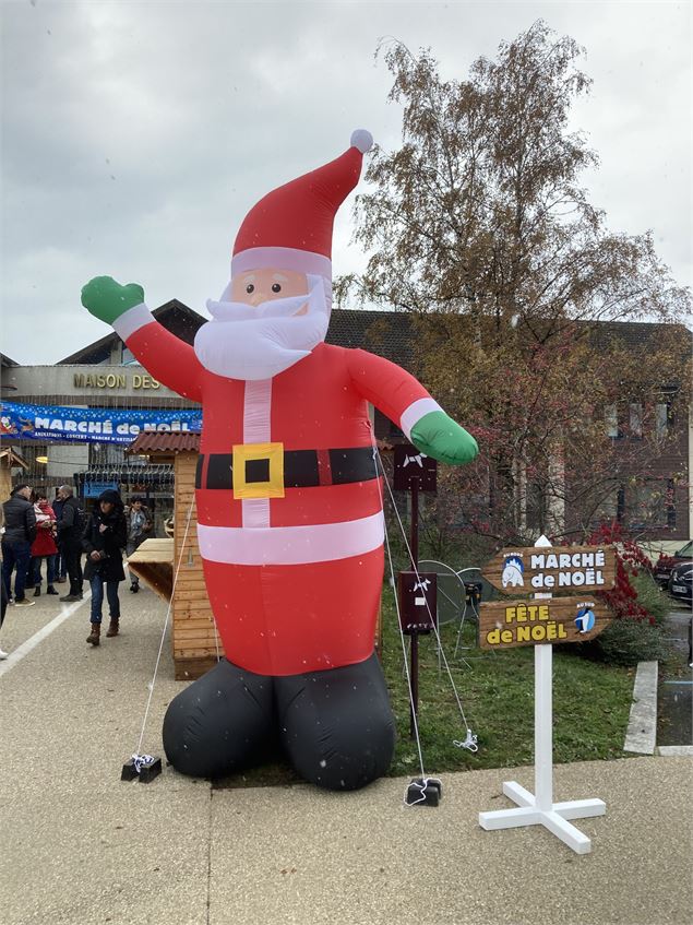 Marché de Noël_Cranves-Sales - Cranves-Sales