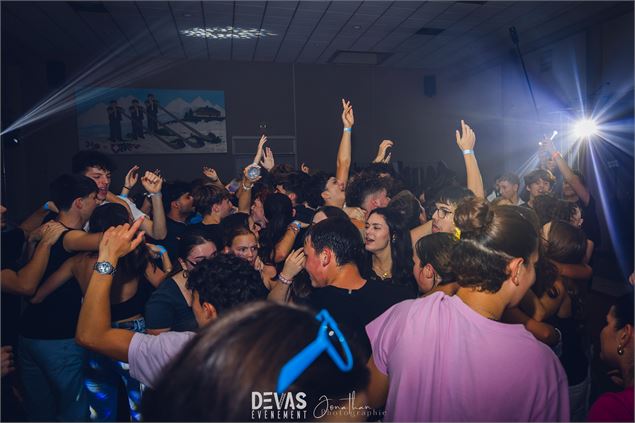 Le Bal du Nouvel An 2026 - devas