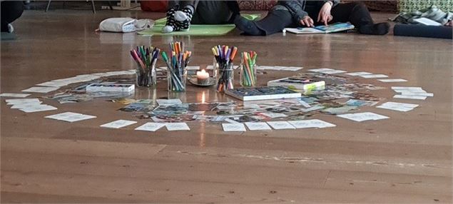 A la lumière du solstice - Atelier journal créatif & yoga_Les Gets