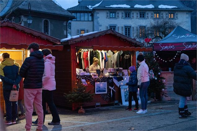 Marché de Noël - Office de tourisme de Samoens