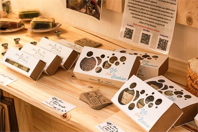 Marché de Noël_Bâgé-le-Châtel - Office de Tourisme du Pays de Bâgé et de Pont-de-Vaux