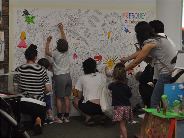 Fresque participative_Annecy - © Studio CC