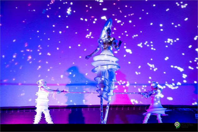 Scènes féériques | Invasioni Lunari & Cube Led_Morgins