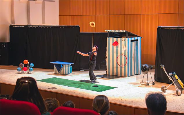 Spectacle familial à l'Auditorium - OT Flaine-Candice Genard