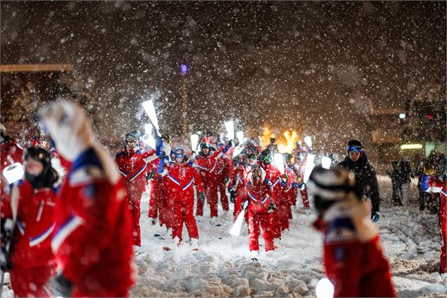 Descente aux torches enfants - Chaudanne & Mottaret ESF_Méribel