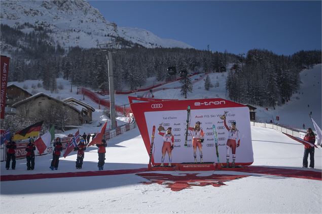 Critérium de la Première Neige (Coupe du monde de ski alpin Femmes)_Val-d'Isère - Club des sports Va