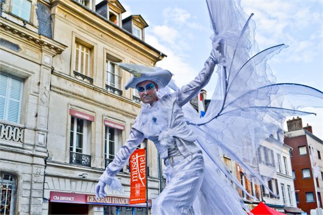 La parade de noël : La louve et le héron_Méribel