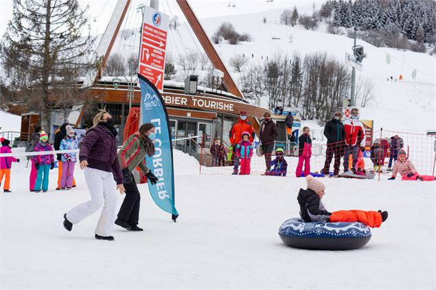 Curling Humain - Corbier Tourisme