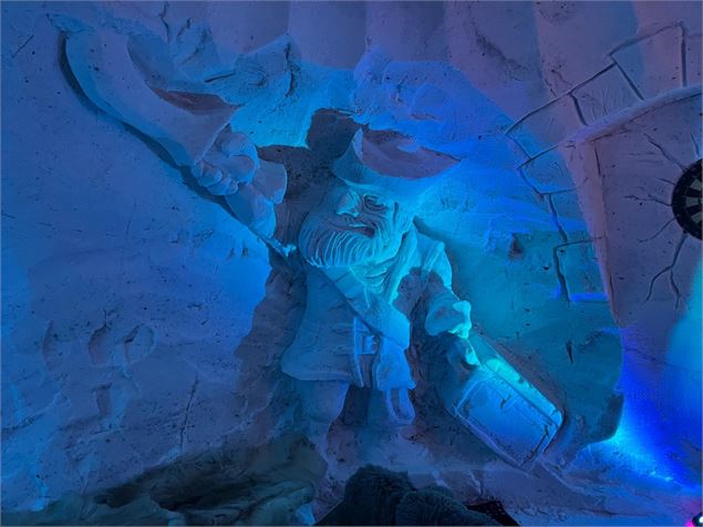 Sculpture sur neige pirate 2 - OTGP