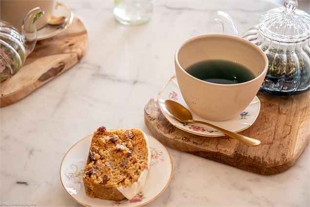 café peinture porcelaine - Clara Ferrand