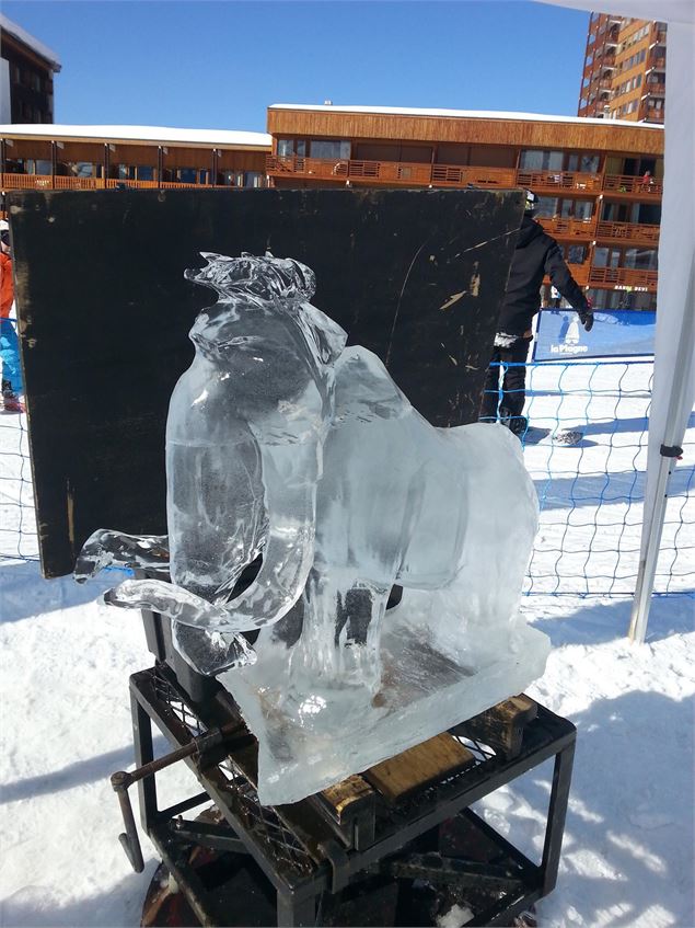 Sculpture de glace de Nicolas Gombert - Hervé Leboilt