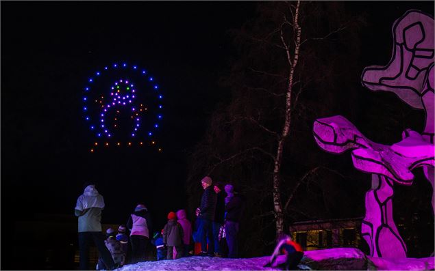Spectacle de drones (boule à neige) - OT Flaine-Candice Genard