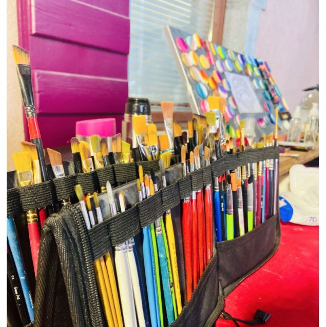 Séance maquillage de carnaval - Mel Carle