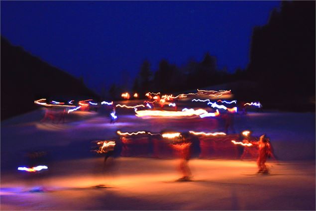 Photo descente aux flambeaux Abondance - OT PEVA