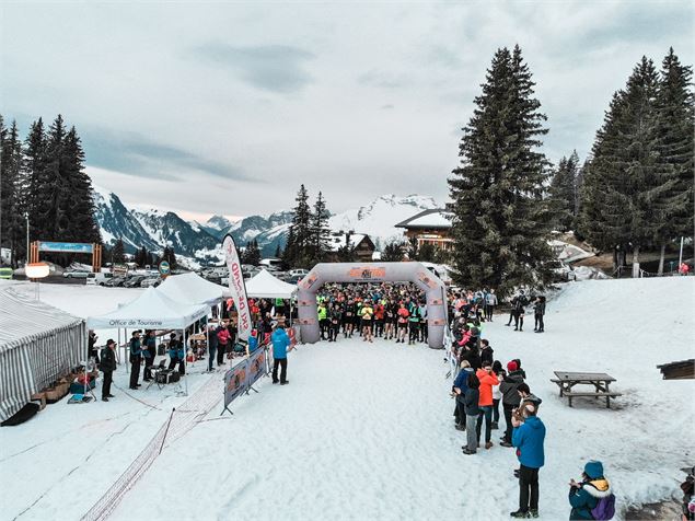 Départ de trail de l'Aigle Blanc - OT Manigod / M.Sauvage