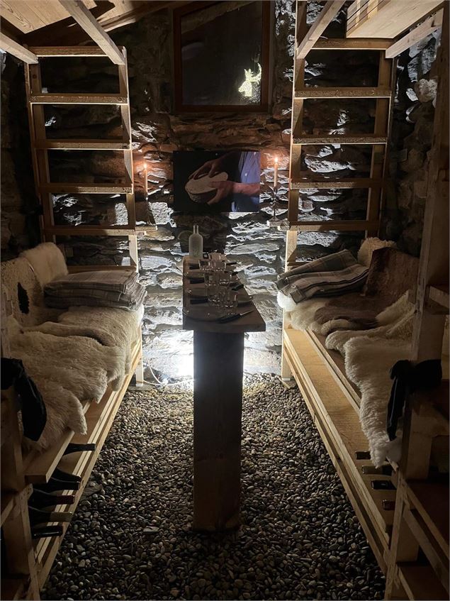 Dégustation dans la cave - Chez Pépé Nicolas