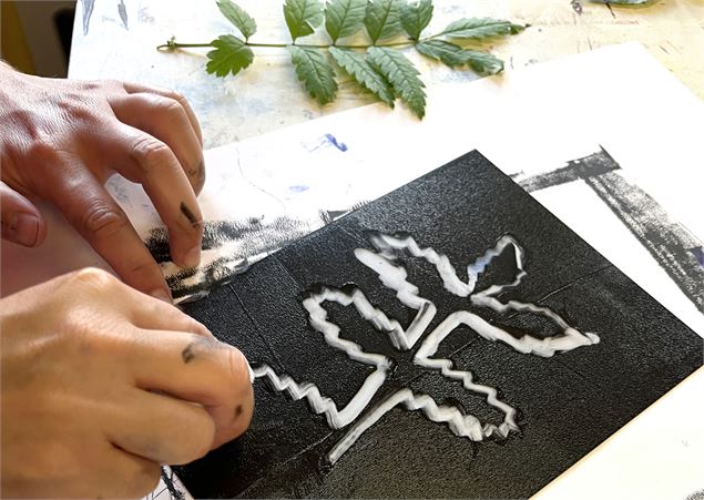 Atelier | Gravure de plantes et bois de la région