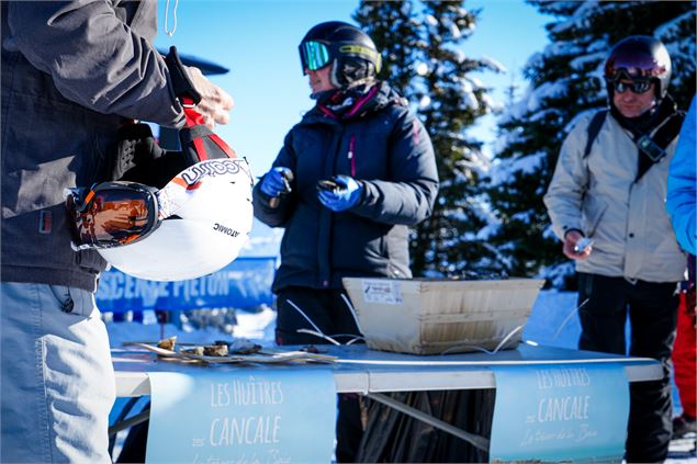 Dégustation d'huîtres au sommet !_Les Saisies