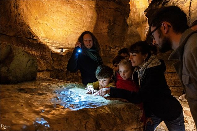 Visite guidée multi-thématique du Site Historique des Grottes de St Christophe._Saint-Christophe-la-