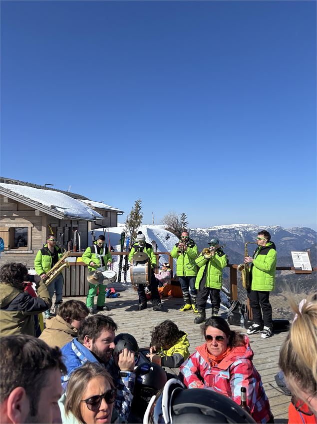 Fanfare Express sur les pistes !_La Clusaz