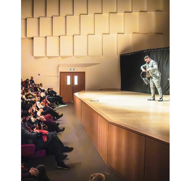 Spectacle de magie à Flaine - OT Flaine - Noémie Ladrix