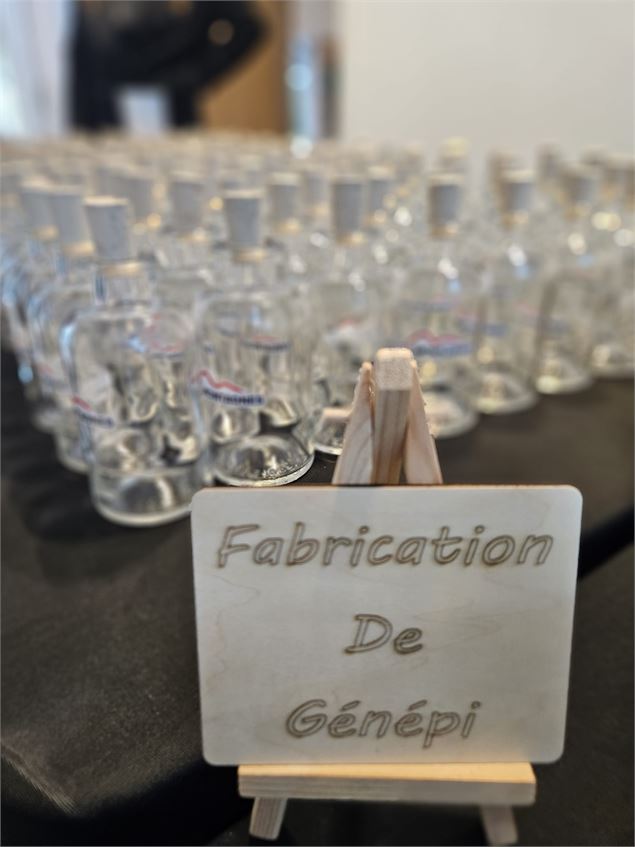Atelier fabrication de Génépi_Taninges - Poudre d'Escampette