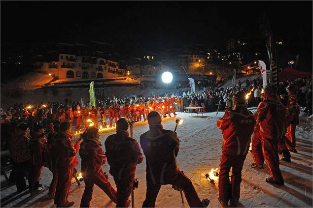 Bénédiction des skis et des moniteurs - Philippe Gal/OTMLC