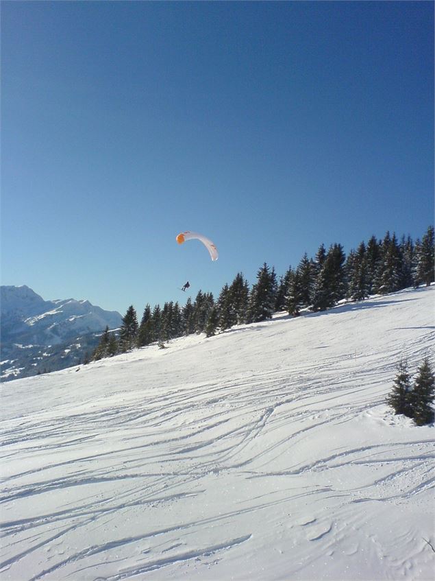 Slalom, balises, touch and go, parapente