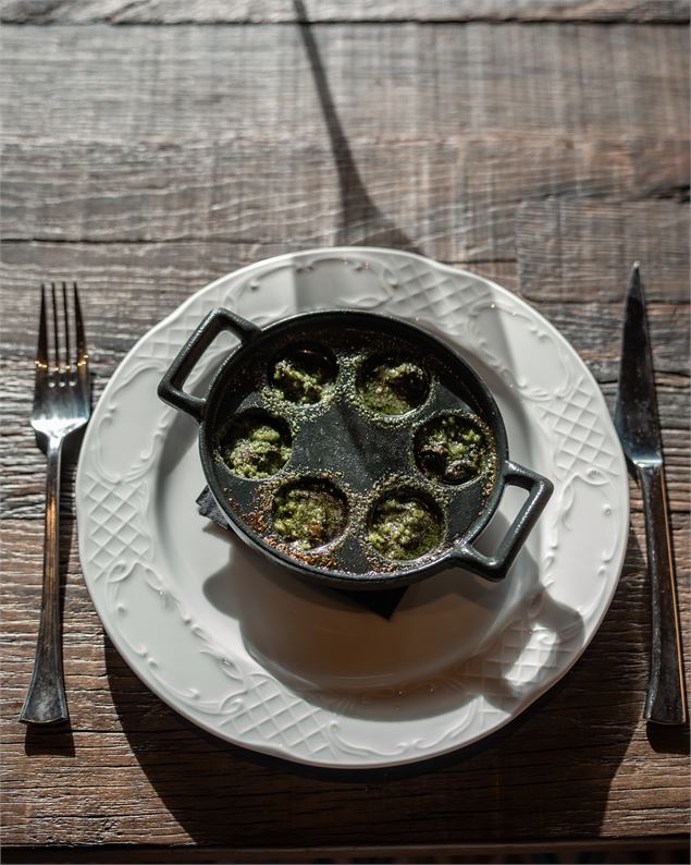 Des plats raffinés, pensés par notre chef Fabien François, fort de ses expériences chez Robuchon et