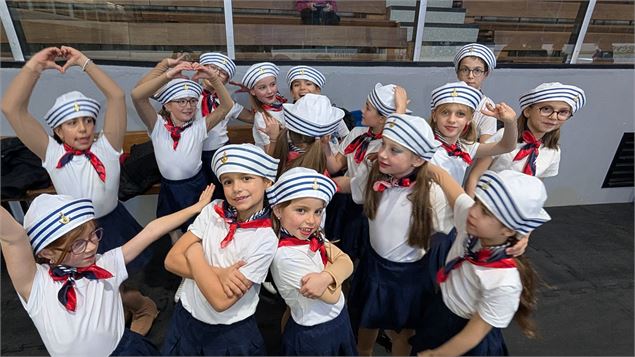 Spectacle de patinage du club de Megève : Les Pirates et le Trésor des Fonds Marins_Megève - patinag