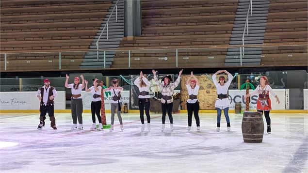 Spectacle de patinage du club de Megève : Les Pirates et le Trésor des Fonds Marins_Megève - patinag