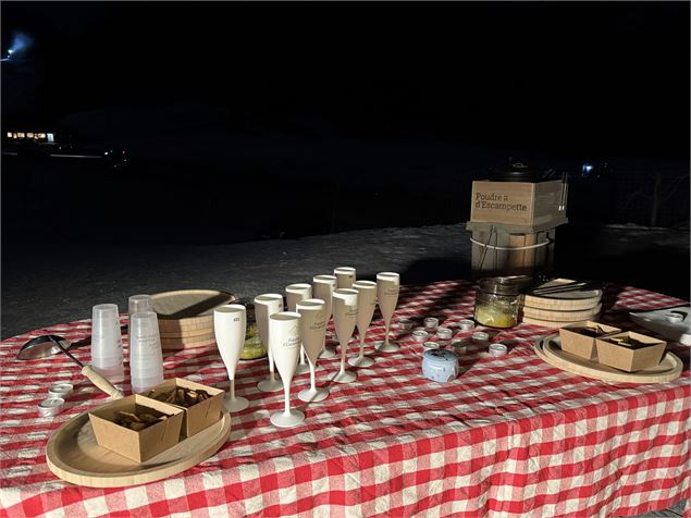 Sortie Raquettes & Fondue en plein air - Poudre d'Escampette