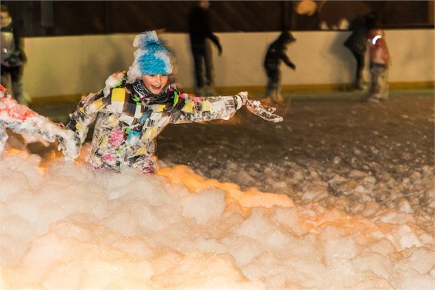 Soirée à la patinoire du Grand-Bornand - Alpcat Médias - Le Grand-Bornand tourisme
