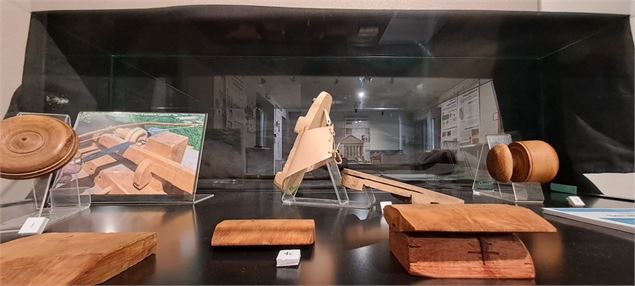 Objets en bois - @Musée Archéologique d'Izernore