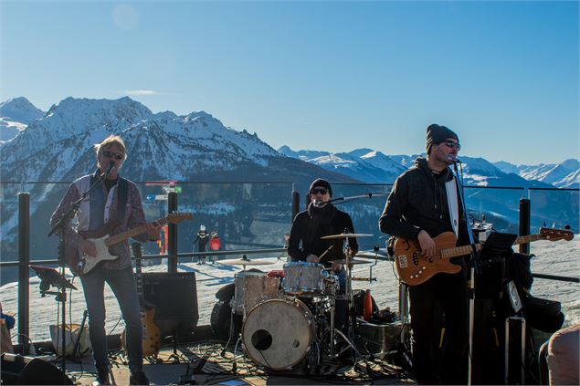 Concert au Paradis – Musique Live avec Doc Martins_La Rosière - Montvalezan - Restaurant Paradis