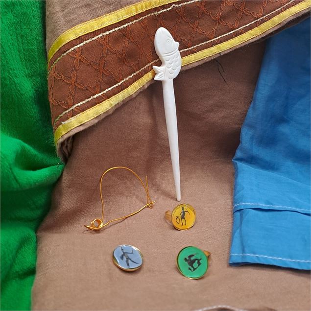 Atelier - Toge et tunique - Musée archéologique d'Izernore