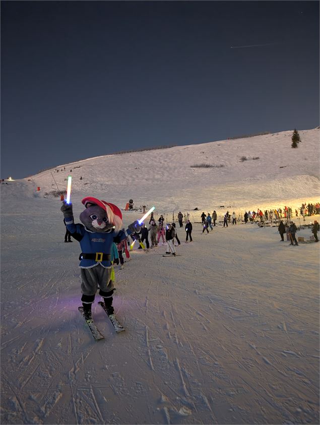 Descente aux flambeaux pour enfants par Easy2ride_Avoriaz